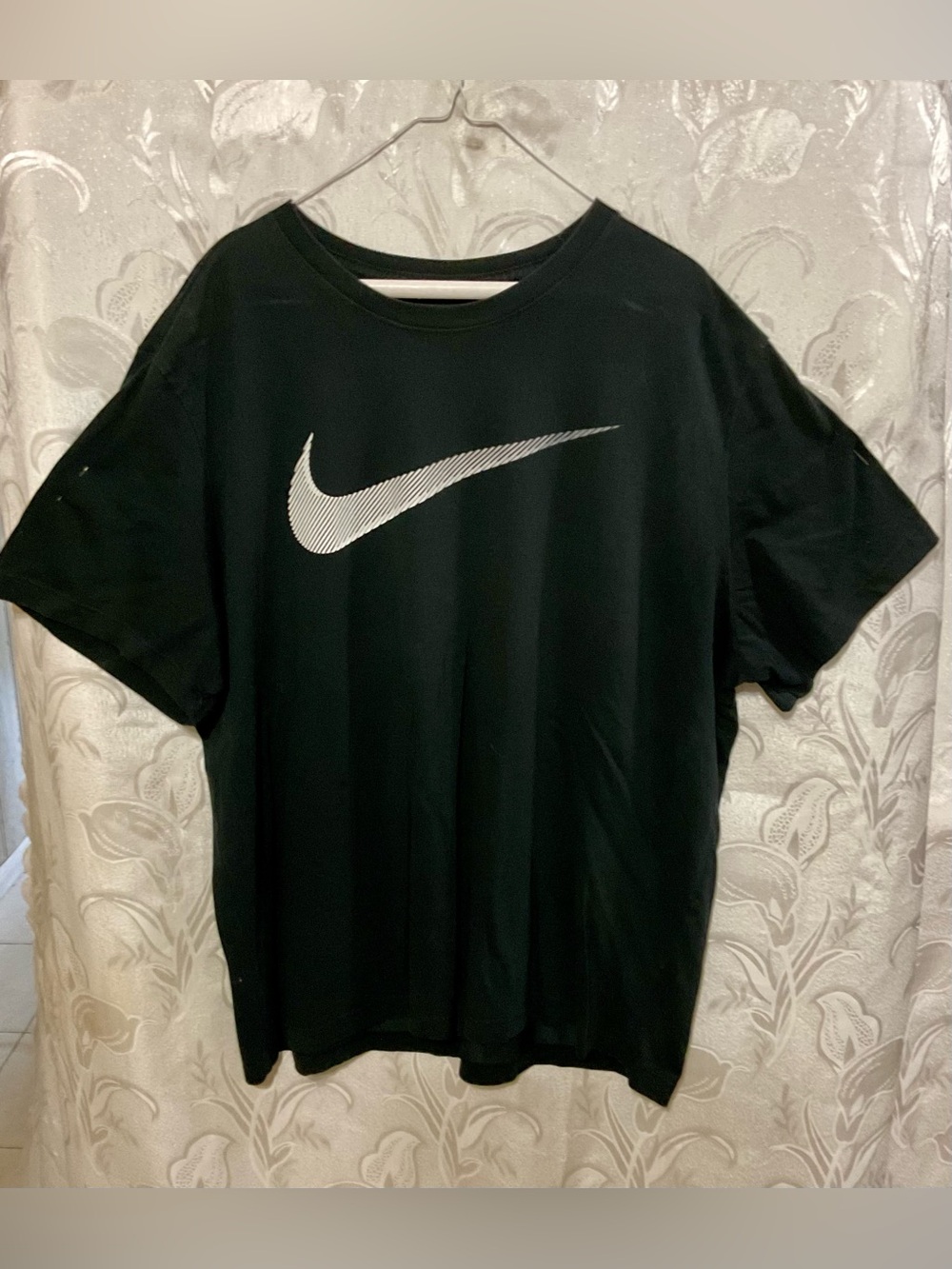 Nike Men’s Black T-Shirt with White Swoosh